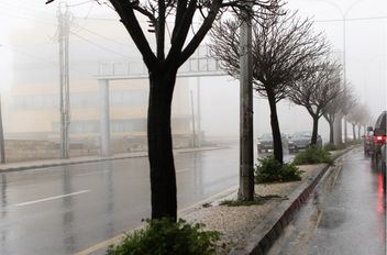 توقعت إدارة الأرصاد الجوية أن تتأثر المملكة الاثنين بمنخفض جوي مصحوب بهطول للأمطار.

وقالت الأرصاد إن الطقس سيكون باردا نسبيا في أغلب المناطق، مع ظهور الغيوم على ارتفاعات مختلفة.

ومع ساعات مساء الاثن