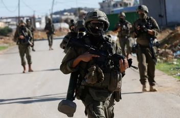 الاحتلال يقتحم مدينة طوباس شمالي الضفة ويفرض حظر التجول
