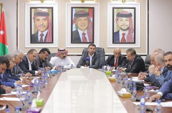 "الزراعة النيابية" تبحث تحديات قطاع الدواجن والمواشي