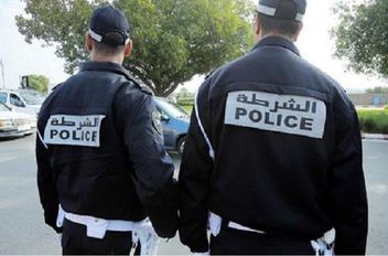 المغرب .. شرطيٌّ يُنهي حياته بعد خسارته في معاملات تجارية على الإنترنت
