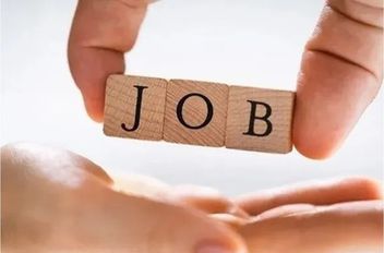 الوكيل الإخباري-   دعت مؤسسة الاذاعة والتلفزيون التالية أسماؤهم لاستكمال اجراءات التعيين.
