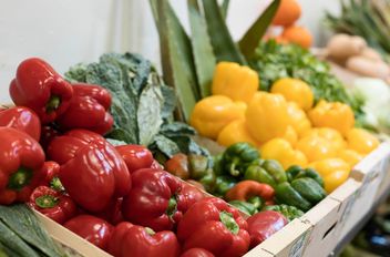 الوكيل الإخباري-   بلغت كميات الخضار الواردة إلى سوق الجملة المركزي التابع لأمانة عمان الكبرى، اليوم الخميس، 1987طنا فيما بلغت كمية الفواكه 717، والورقيات 248.

