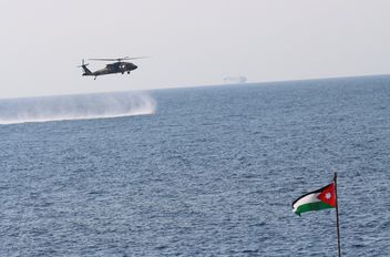 اختتام فعاليات مسابقة المحارب المائي بمشاركة عسكرية وأمنية
