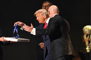 الرئيس الأمريكي دونالد ترامب