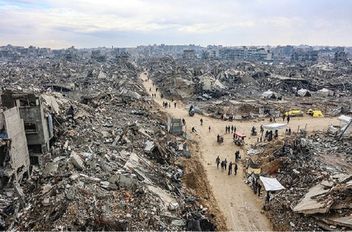 نقلت وكالة أسوشيتد برس عن مسؤول أميركي قوله إن "قوة الاستقرار الدولية" المزمع تشكيلها وإرسالها إلى قطاع غزة "قد تصبح أمرا واقعا في أوائل العام المقبل".

