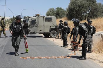 قوات الاحتلال تقتحم مخيم قلنديا بالقدس
