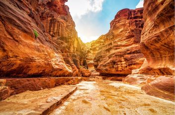 سلطة إقليم البترا تؤكد خلو الموقع الأثري من الزوار حفاظا على سلامتهم