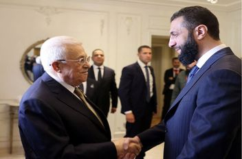 الرئيس الفلسطيني محمود عباس يلتقي الرئيس السوري أحمد الشرع