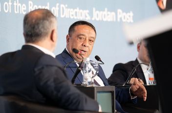 الداوود: الخدمات اللوجستية هي العمود الفقري لنجاح التجارة الإلكترونية
