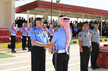 مدير الأمن العام يرعى حفل تخريج دورة اعداد وتأهيل المستجدين
