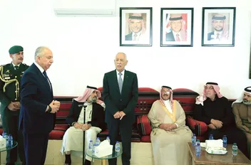 العيسوي يعزي عشائر الحنيطي