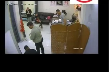 طبيب اردني ينقذ حياة رضيع باللحظات الاخيرة