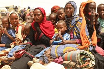 يعيش السودانيون أوضاعًا قاسية في معسكرات اللجوء