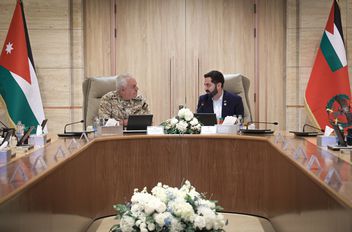 اللواء الركن الحنيطي يلتقي وفداً من أعضاء مجلس النواب الأمريكي