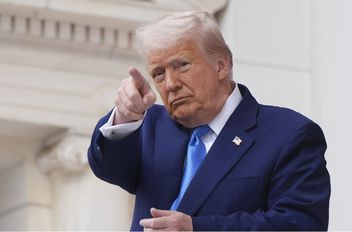 الرئيس الأمريكي دونالد ترامب