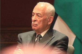 رئيس الديوان الملكي الهاشمي، يوسف حسن العيسوي