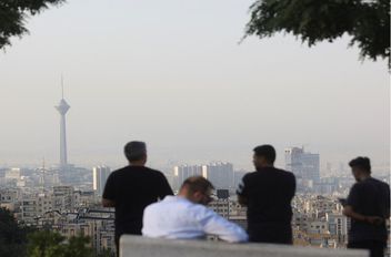 العاصمة الإيرانية طهران في أعقاب ضربات إسرائيلية على مواقع عسكرية