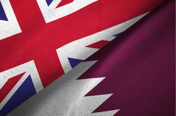 علما قطر وبريطانيا