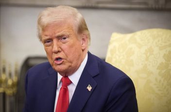 نيويورك تايمز: طهران ستقبل عرض ترامب للقاء قريبا
