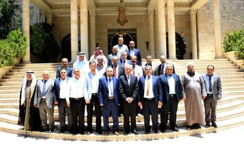 خلال لقائه وفدا من أبناء عشيرة الشويات