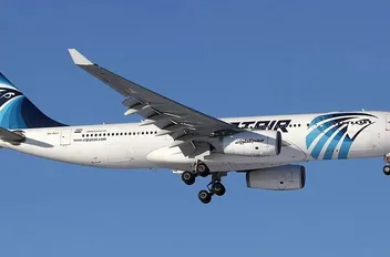 أعلنت شركة مصر للطيران، الناقل الوطني، إلغاء الرحلات المتجهة من مطار القاهرة إلى مدن الخليج العربي والعكس، لحين استقرار الأوضاع في المنطقة، وذلك نظرًا للأحداث التي تشهدها المنطقة وإغلاق المجال الجوي ف