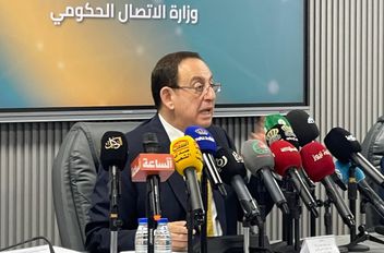 رئيس مجلس مفوضي هيئة تنظيم الطيران المدني الأردني الكابتن هيثم مستو