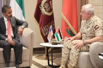 اللواء الركن الحنيطي يستقبل القائم بأعمال السفير الأمريكي في عمّان
