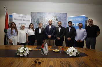 بلغه