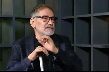 المستشار السیاسي للمرشد الإيراني الأعلی علي شمخاني