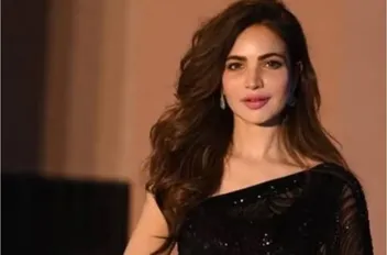 الممثلة الباكستانية حميرا أصغر