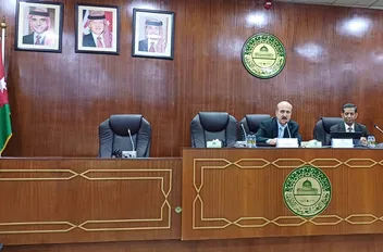 محاضرة تعاين إشعاعات فن المقامة عبر الأندلس وإشكالات الترجمة والتأثير
