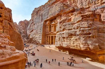 مدينة البتراء الأثرية