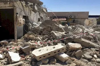سلطات الاحتلال تجبر مقدسيا على هدم منزله في بلدة سلوان جنوب الأقصى المبارك
