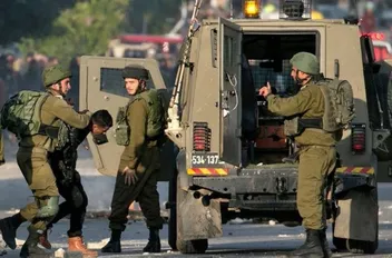 الاحتلال يعتقل 28 فلسطينيا بالضفة منذ مساء أمس
