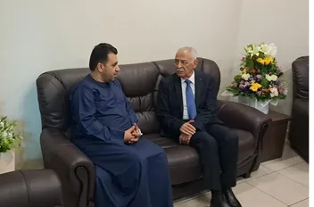 العيسوي ينقل تحيات وتمنيات الملك وولي العهد للنائب السعود بالشفاء