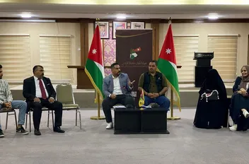حوارية حول أخطار الفضاء الإلكتروني بالزرقاء