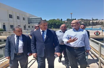 محافظ البلقاء يتفقد الواقع الخدمي والمائي في قضاء زي.