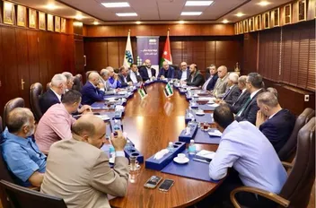 جانب من اجتماع رئيس وأعضاء غرفتي تجارة الأردن وعمّان ورئيس وأعضاء نقابة المهندسين الزراعيين السوريين