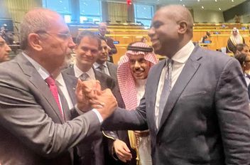 الصفدي يرحب بعزم بريطانيا وفرنسا الاعتراف بالدولة الفلسطينية في أيلول