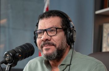 الإعلامي محمد الوكيل