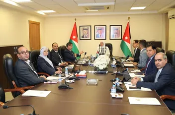 اجتماع يبحث مستجدات ترخيص وتشغيل مطار عمان المدني