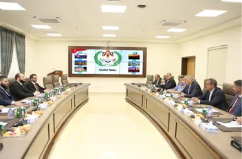 اجتماع لمحافظ العاصمة ياسر العدوان والمجلس الأمني مع وفد سوري يضم محافظ دمشق ماهر ادلبي ومحافظ ريف دمشق عامر الشيخ