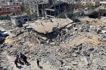 6 شهداء ومصابون بقصف إسرائيلي على خيمة تؤوي نازحين بخان يونس
