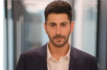 المتحدث باسم مكتب نتنياهو عمر دوستري