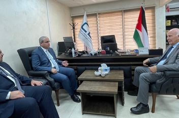 وزير الصحة يزور المركز الوطني لمكافحة الأوبئة