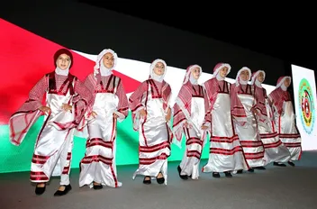 300 طفل يختتمون فعاليات النادي الصيفي "فرسان العلم"