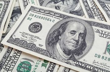الدولار يتراجع مع ترقب خفض أسعار الفائدة