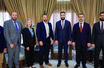 في دمشق .. الشرع يستقبل وفداً من الكونغرس الأميركي
