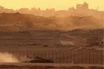 انتشار قوات إسرائيلية قرب الأراضي الفلسطينية المحاصرة