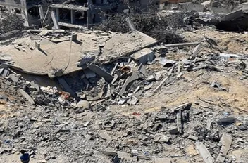 استشهاد طفلة بقصف إسرائيلي استهدف حي الشيخ رضوان
